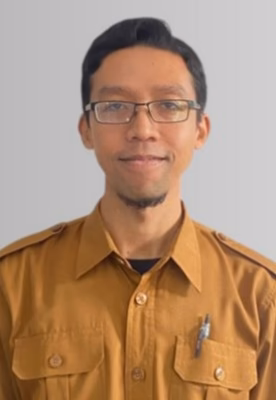 R. MUHAMAD ARIS SETIONO, S.Pd.